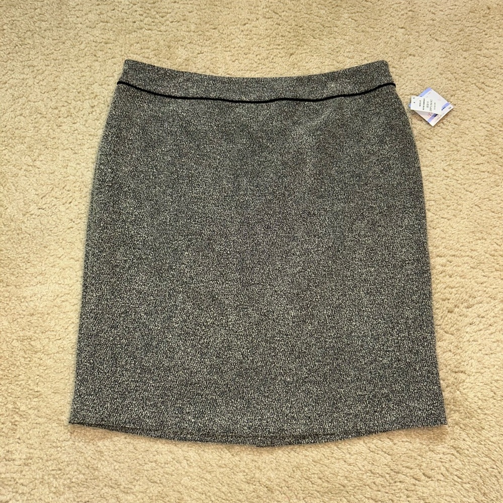 🩶♦️NWT Kasper Skirt🩶